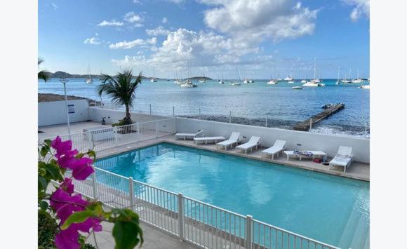 Appartement Pieds Dans L'Eau Vue Mer Acces Plage Et Piscine Marigot  Kültér fotó